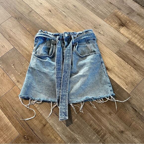 We The Free People Denim
Skirts Womens 24 Button Fly... - Picture 1 of 7